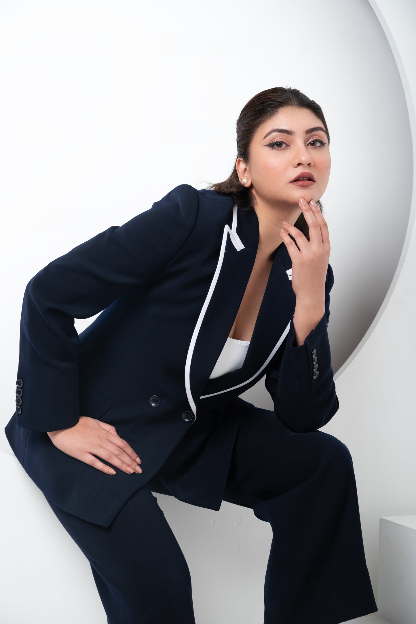 Contrast Single-Breasted Blazer